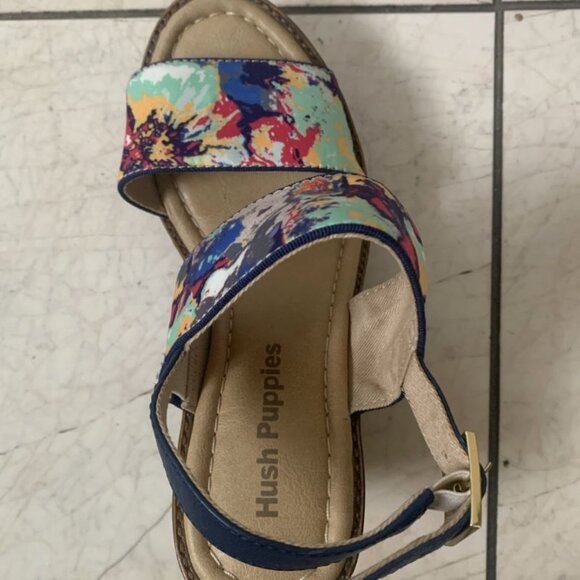 Hush Puppies Floral Wedge Sandals - Size US 6, Never Worn - Picture 5 of 6